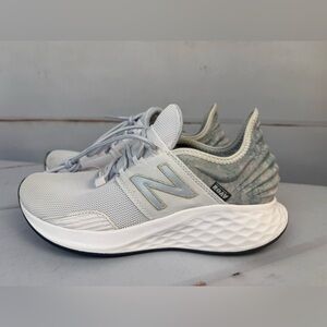 New Balance Women’s Fresh Foam Roav White Mesh Running Shoes Size 9.5 WROAVPG1